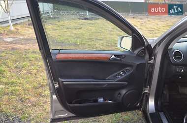 Внедорожник / Кроссовер Mercedes-Benz M-Class 2006 в 