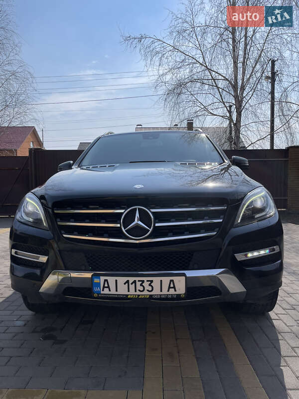 Внедорожник / Кроссовер Mercedes-Benz M-Class 2013 в Киеве