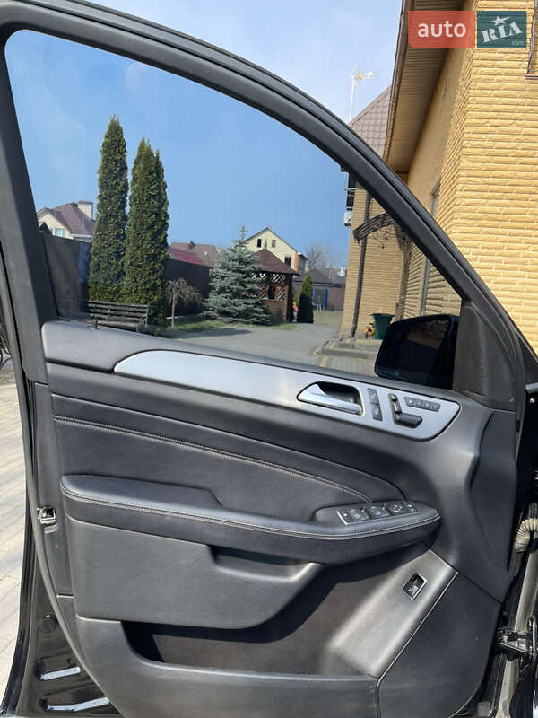 Внедорожник / Кроссовер Mercedes-Benz M-Class 2013 в Киеве
