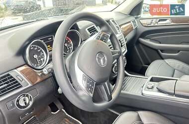 Внедорожник / Кроссовер Mercedes-Benz M-Class 2014 в 