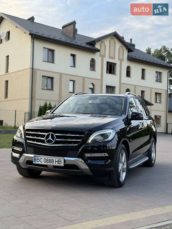 Mercedes-Benz M-Class 2012