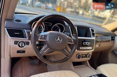 Внедорожник / Кроссовер Mercedes-Benz M-Class 2011 в 