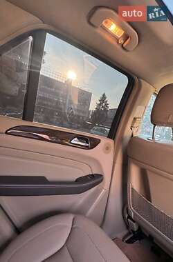 Внедорожник / Кроссовер Mercedes-Benz M-Class 2011 в 