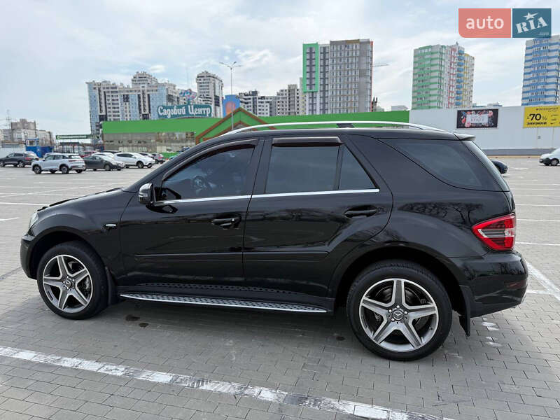Внедорожник / Кроссовер Mercedes-Benz M-Class 2011 в Одессе