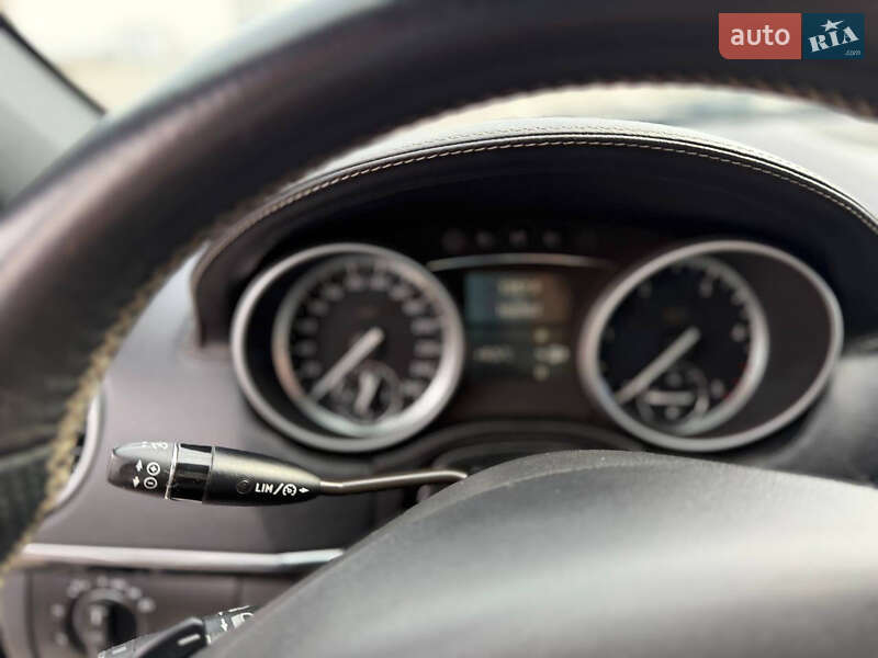 Внедорожник / Кроссовер Mercedes-Benz M-Class 2011 в Одессе