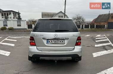 Позашляховик / Кросовер Mercedes-Benz M-Class 2007 в 