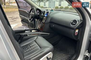 Позашляховик / Кросовер Mercedes-Benz M-Class 2007 в 