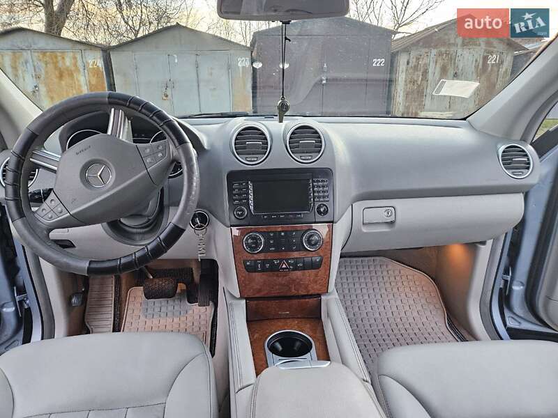 Внедорожник / Кроссовер Mercedes-Benz M-Class 2006 в Коломые