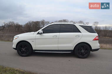 Внедорожник / Кроссовер Mercedes-Benz M-Class 2012 в 