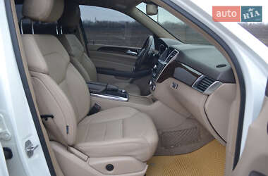 Внедорожник / Кроссовер Mercedes-Benz M-Class 2012 в 