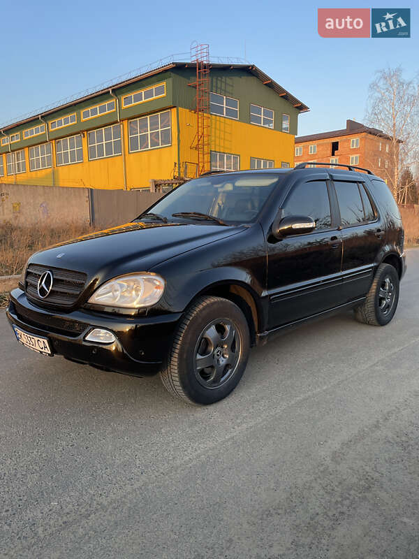 Внедорожник / Кроссовер Mercedes-Benz M-Class 2003 в 