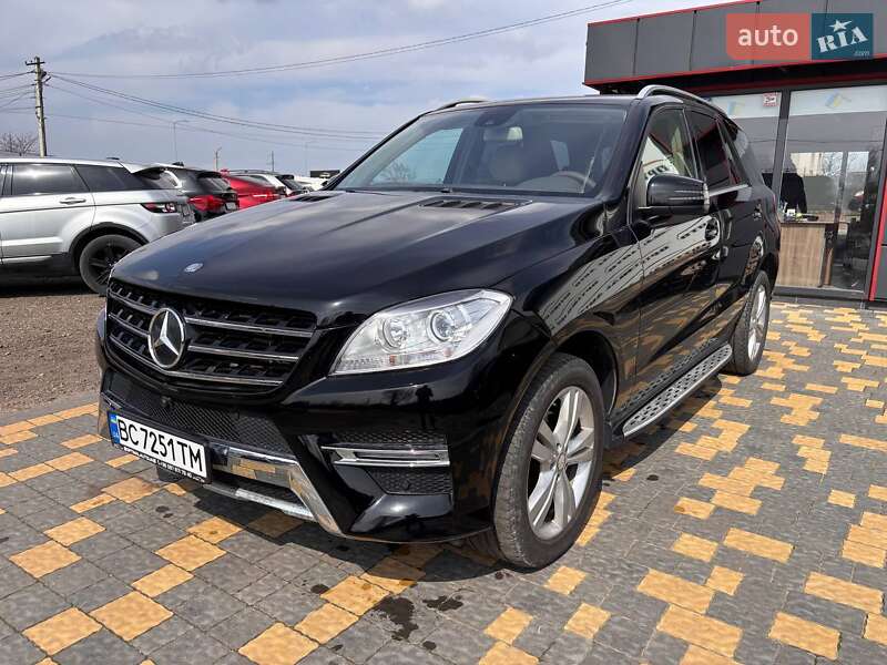 Позашляховик / Кросовер Mercedes-Benz M-Class 2014 в Львові