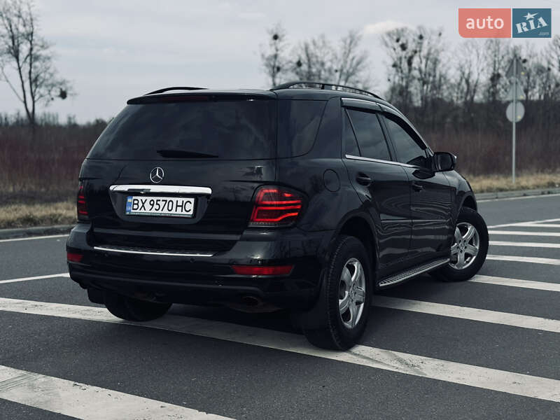Внедорожник / Кроссовер Mercedes-Benz M-Class 2009 в Хмельницком