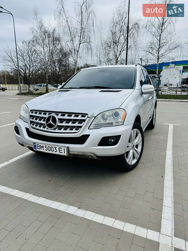 Внедорожник / Кроссовер Mercedes-Benz M-Class 2009 в Сумах
