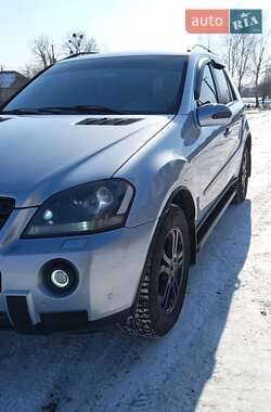 Внедорожник / Кроссовер Mercedes-Benz M-Class 2006 в 