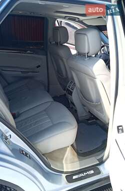 Внедорожник / Кроссовер Mercedes-Benz M-Class 2006 в 