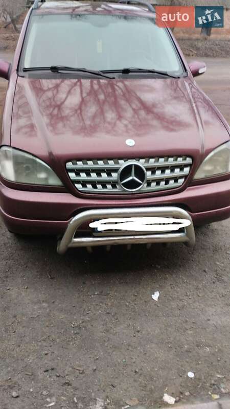 Внедорожник / Кроссовер Mercedes-Benz M-Class 1999 в Запорожье