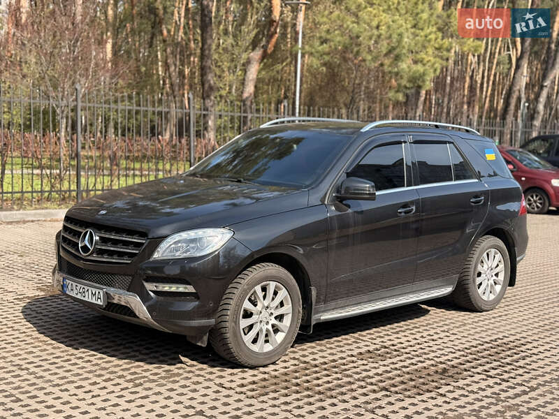 Позашляховик / Кросовер Mercedes-Benz M-Class 2013 в Києві