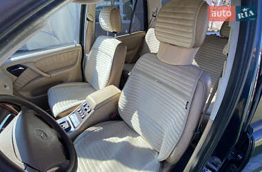 Внедорожник / Кроссовер Mercedes-Benz M-Class 2001 в 