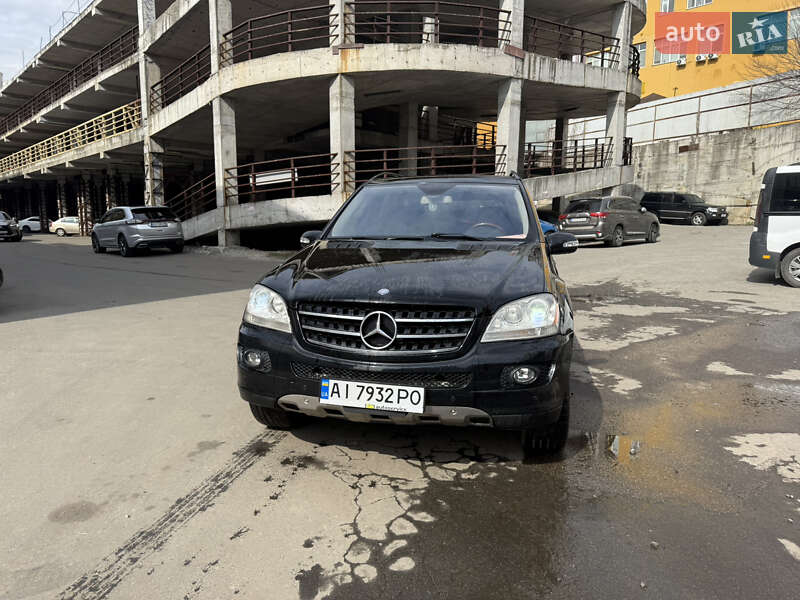 Внедорожник / Кроссовер Mercedes-Benz M-Class 2008 в 