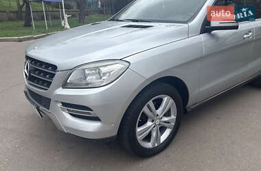 Внедорожник / Кроссовер Mercedes-Benz M-Class 2013 в 
