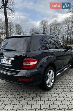 Позашляховик / Кросовер Mercedes-Benz M-Class 2009 в 