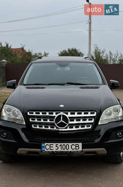 Внедорожник / Кроссовер Mercedes-Benz M-Class 2011 в 