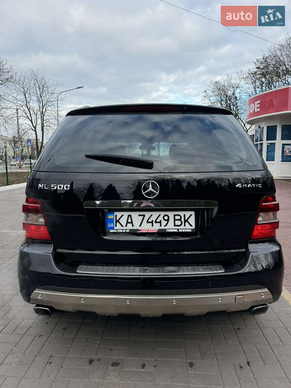Позашляховик / Кросовер Mercedes-Benz M-Class 2006 в Києві