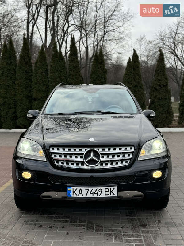Позашляховик / Кросовер Mercedes-Benz M-Class 2006 в Києві