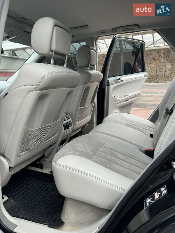 Позашляховик / Кросовер Mercedes-Benz M-Class 2006 в Києві