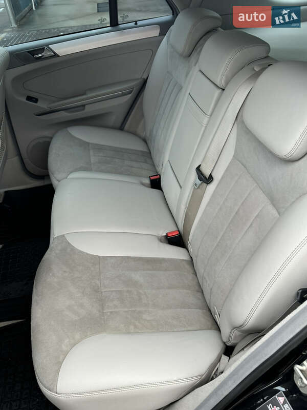 Позашляховик / Кросовер Mercedes-Benz M-Class 2006 в Києві