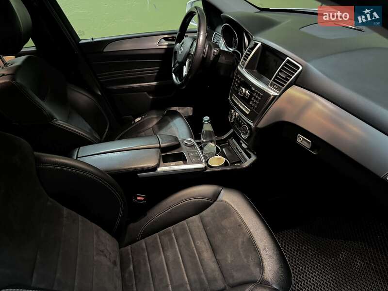 Внедорожник / Кроссовер Mercedes-Benz M-Class 2013 в Луцке