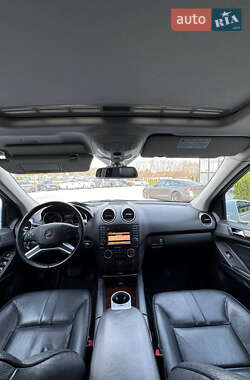 Внедорожник / Кроссовер Mercedes-Benz M-Class 2010 в 