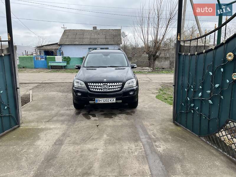 Внедорожник / Кроссовер Mercedes-Benz M-Class 2007 в Одессе