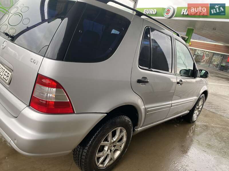 Внедорожник / Кроссовер Mercedes-Benz M-Class 2002 в Черновцах