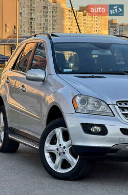 Внедорожник / Кроссовер Mercedes-Benz M-Class 2008 в 