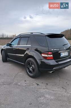 Внедорожник / Кроссовер Mercedes-Benz M-Class 2008 в 