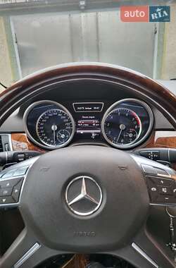 Внедорожник / Кроссовер Mercedes-Benz M-Class 2013 в 