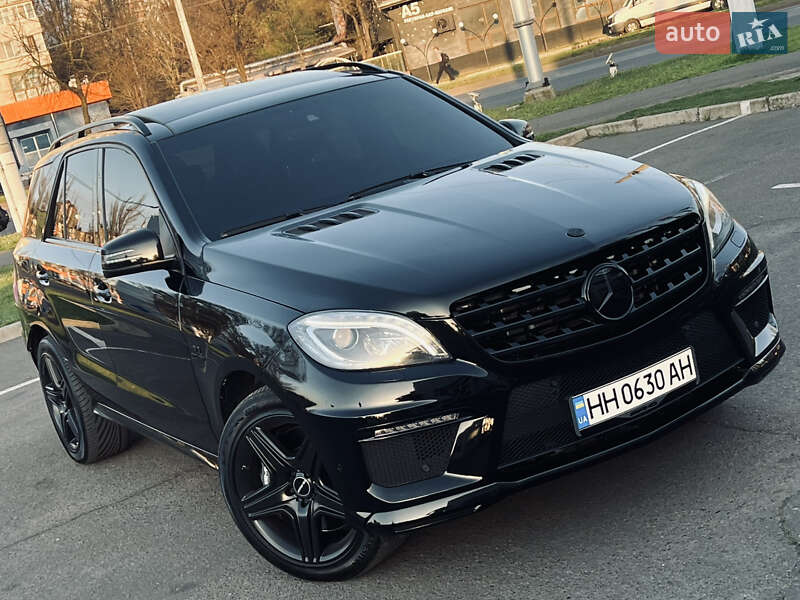 Внедорожник / Кроссовер Mercedes-Benz M-Class 2015 в Одессе