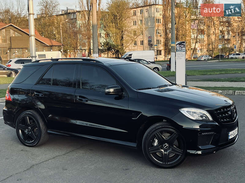 Внедорожник / Кроссовер Mercedes-Benz M-Class 2015 в Одессе