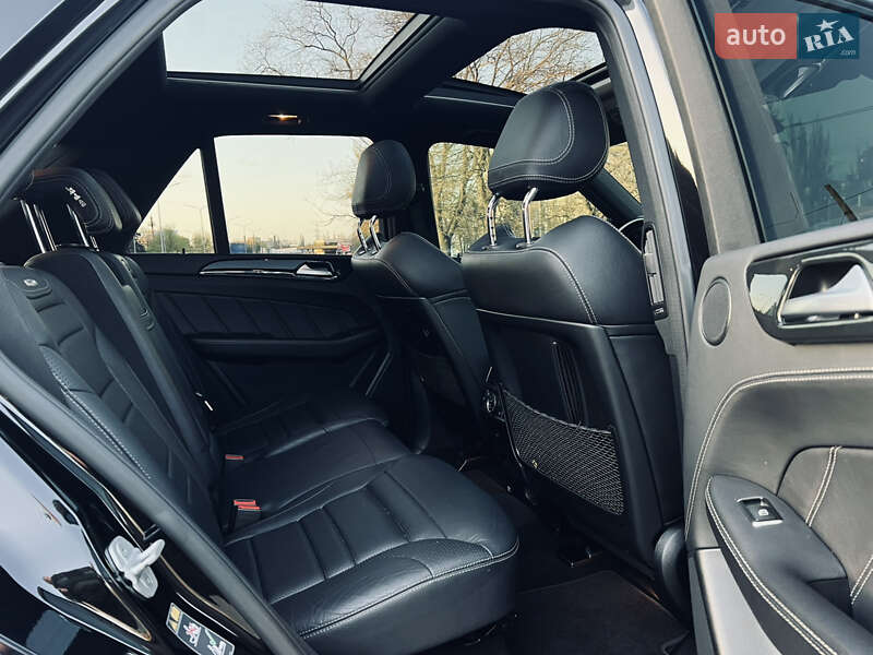 Внедорожник / Кроссовер Mercedes-Benz M-Class 2015 в Одессе