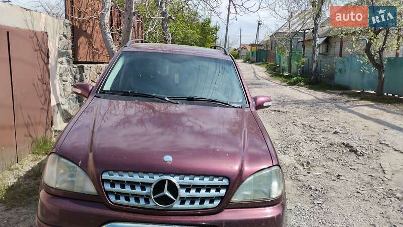Внедорожник / Кроссовер Mercedes-Benz M-Class 1999 в Запорожье