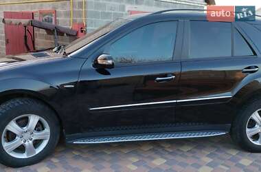 Позашляховик / Кросовер Mercedes-Benz M-Class 2005 в 