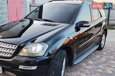 Позашляховик / Кросовер Mercedes-Benz M-Class 2005 в 
