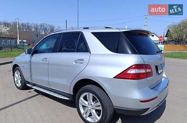 Внедорожник / Кроссовер Mercedes-Benz M-Class 2012 в 