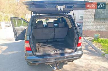 Внедорожник / Кроссовер Mercedes-Benz M-Class 2003 в 