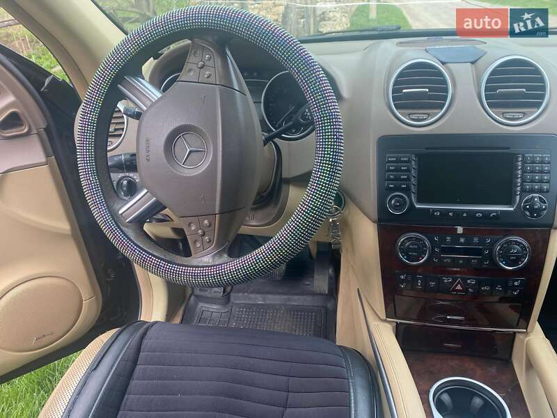 Внедорожник / Кроссовер Mercedes-Benz M-Class 2008 в Томашполе