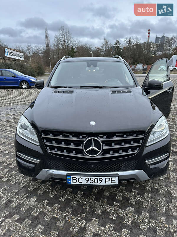 Внедорожник / Кроссовер Mercedes-Benz M-Class 2014 в 