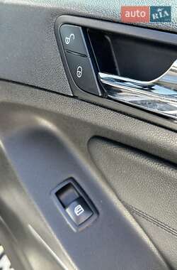 Позашляховик / Кросовер Mercedes-Benz M-Class 2009 в 