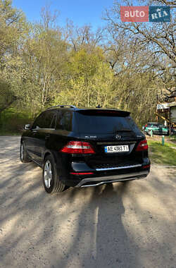 Внедорожник / Кроссовер Mercedes-Benz M-Class 2012 в 